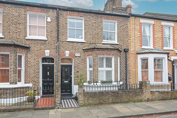 3 Bedroom Terraced House For Sale In Lillian Road, London, SW13