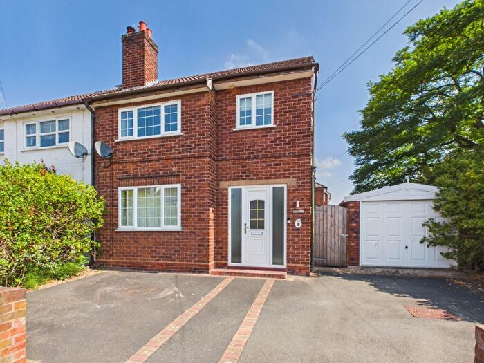 4 Bedroom Semi-Detached House For Sale In Park Walk, Newton, CH2