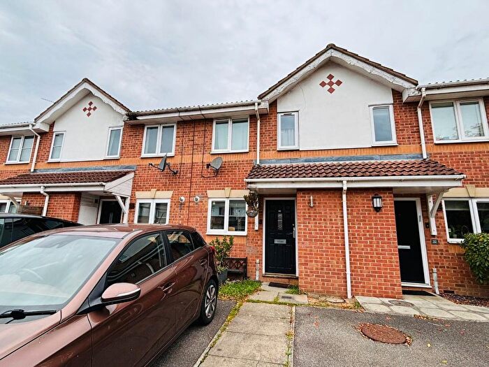 2 Bedroom Property For Sale In Brancaster Drive, Mill Hill, NW7