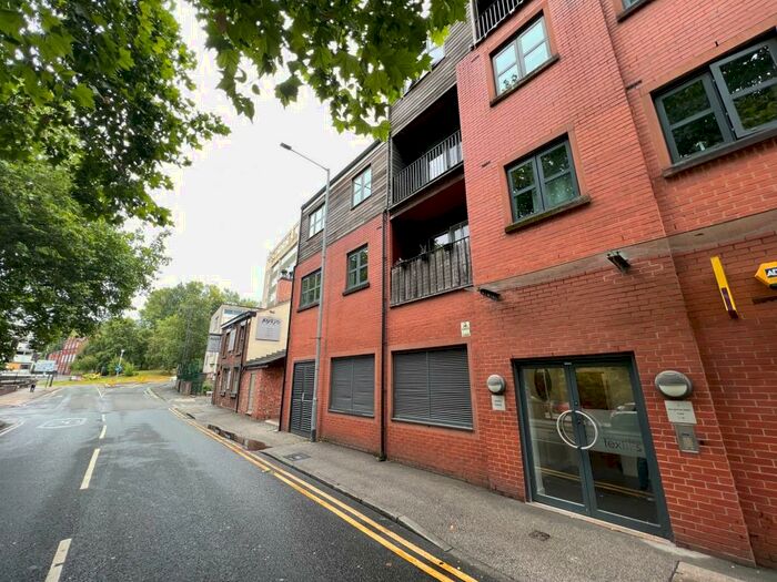 2 Bedroom Flat To Rent In Textilis House, Wellington Street, Stockport, SK1