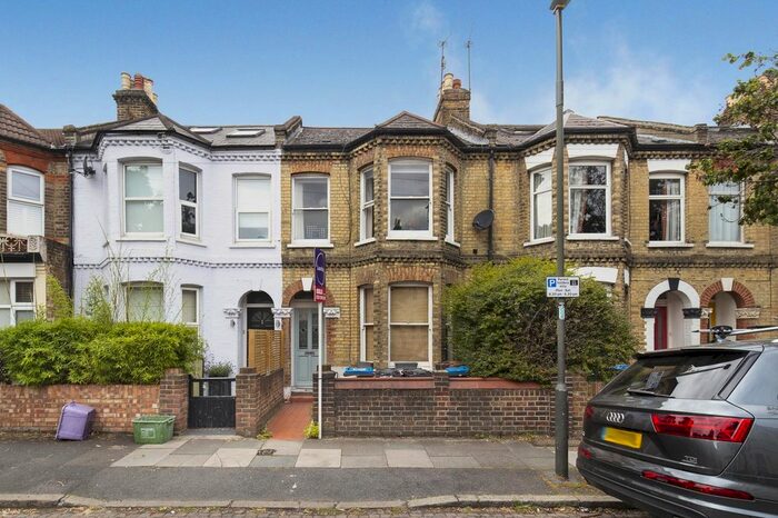 1 Bedroom Flat To Rent In Victory Road, Wimbledon, SW19