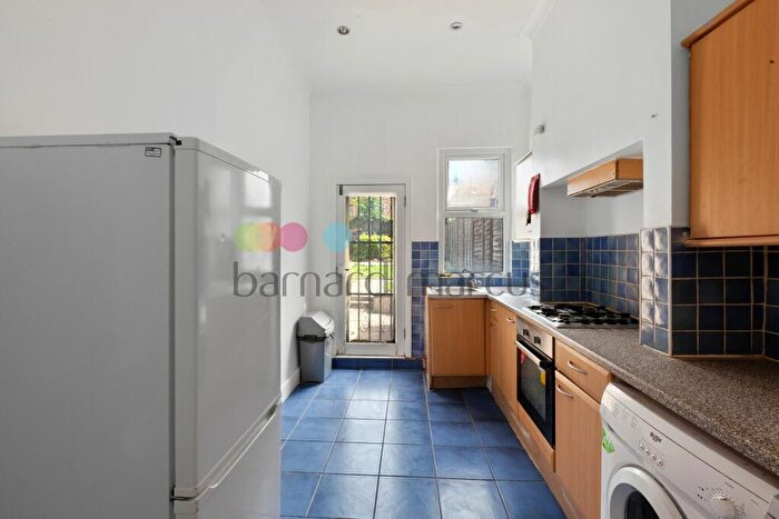 4 Bedroom House To Rent In Bensham Grove, Thornton Heath, CR7