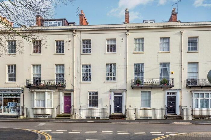 1 Bedroom Flat To Rent In Church Street, Leamington Spa, CV31