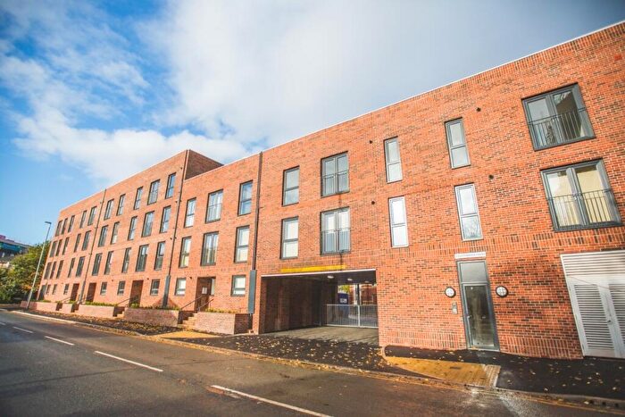 1 Bedroom Apartment To Rent In Silk Street, Salford, Lancashire, M3