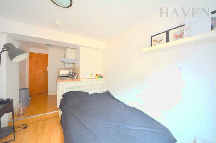 Studio To Rent In Crane Grove, London, N7