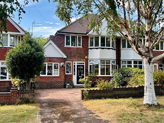 3 Bedroom Semi-Detached House For Sale In Cedar Drive, Erdington, Birmingham, B24