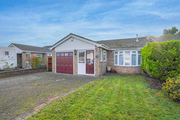 2 Bedroom Detached Bungalow For Sale In Virginia Way, Abingdon, OX14
