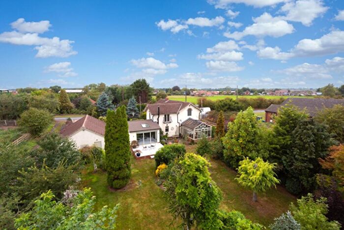 4 Bedroom Detached House For Sale In Field Lane, Gowdall, Goole, DN14