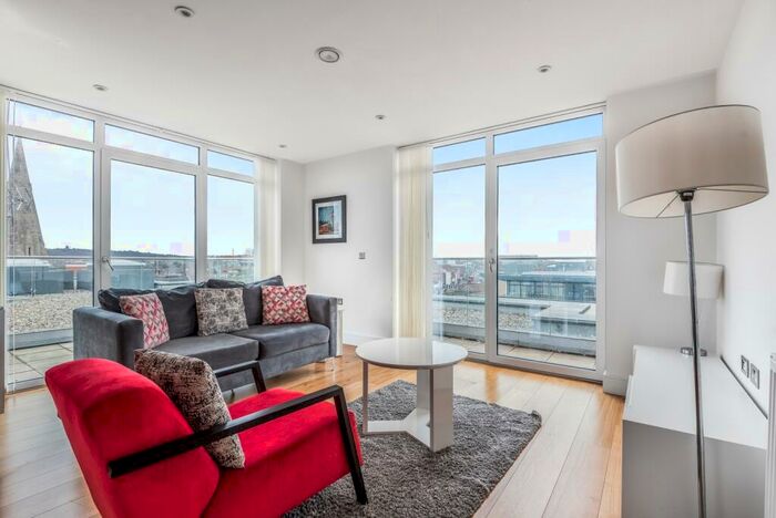 3 Bedroom Flat To Rent In Grove Place Eltham, SE9