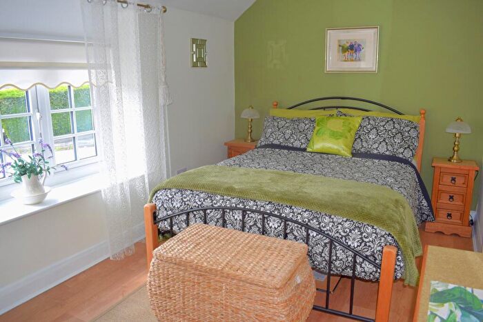 2 Bedroom Cottage For Sale In Station Road, Scawby, DN20