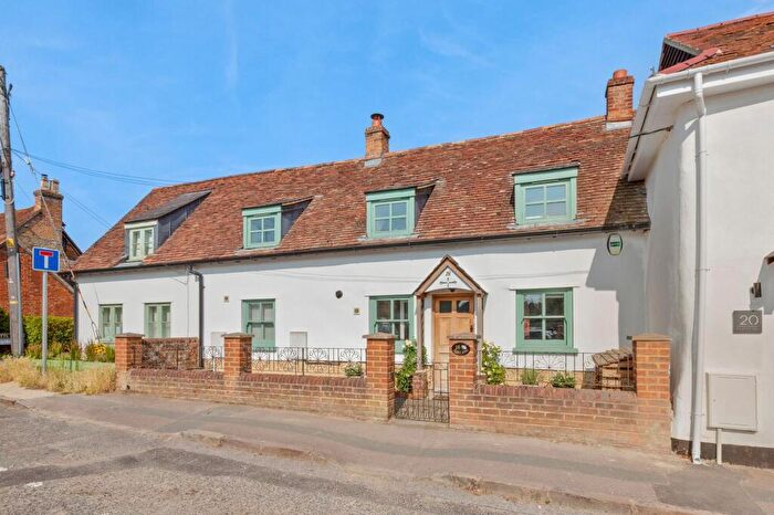 3 Bedroom Cottage For Sale In Fort End, Haddenham, HP17