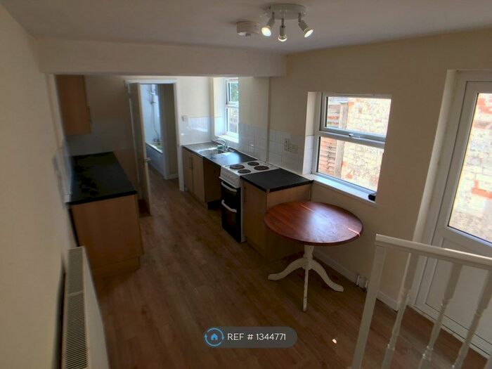 1 Bedroom Flat To Rent In Cromwell Street, Gloucester, GL1