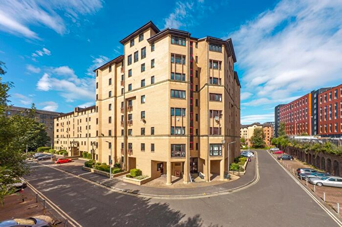 2 Bedroom Apartment For Sale In Parsonage Square, Collegelands, Glasgow City, G4