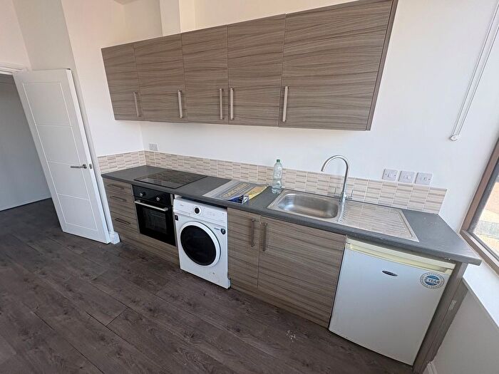 Studio To Rent In Gorst Road, Park Royal North Acton, NW10