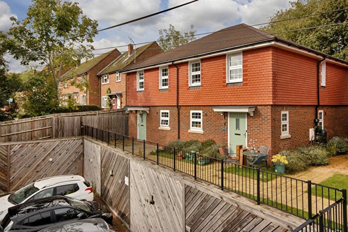 3 Bedroom Semi-Detached House For Sale In Mount Pleasant Road, Weald, Sevenoaks, TN14