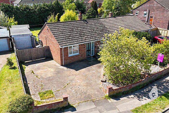 2 Bedroom Semi-Detached Bungalow For Sale In Longcroft Road, Thatcham, RG19