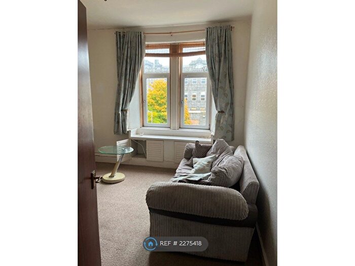 1 Bedroom Flat To Rent In Walker Place, Aberdeen, AB11