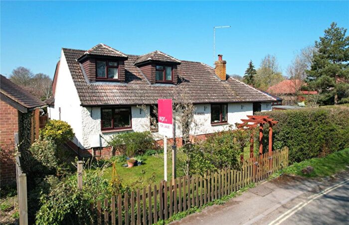 4 Bedroom Detached House For Sale In School Lane, Bentley, Farnham, Surrey, GU10