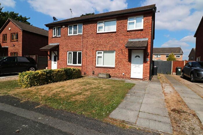 3 Bedroom Semi-Detached House To Rent In Blackthorne Avenue, Whitby, Ellesmere Port, Cheshire, CH66