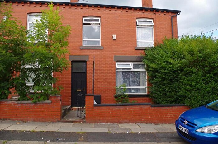 4 Bedroom House To Rent In Gordon Avenue, Bolton, BL3