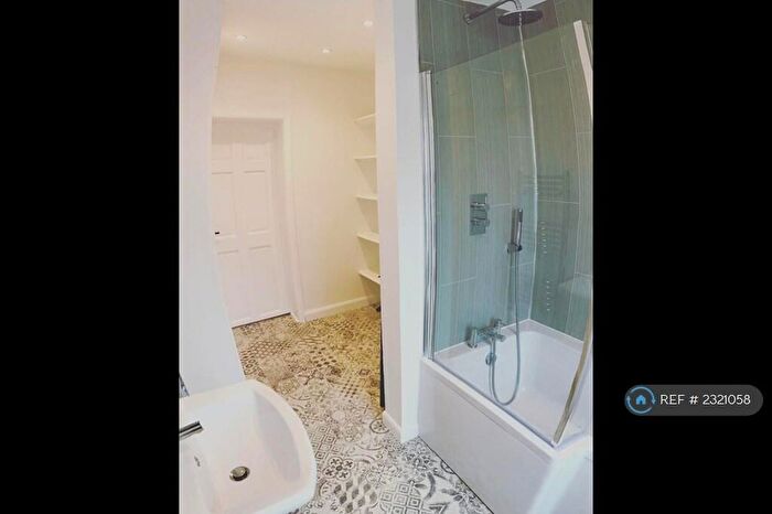 2 Bedroom Detached House To Rent In Sprowston Road, Norwich, NR3