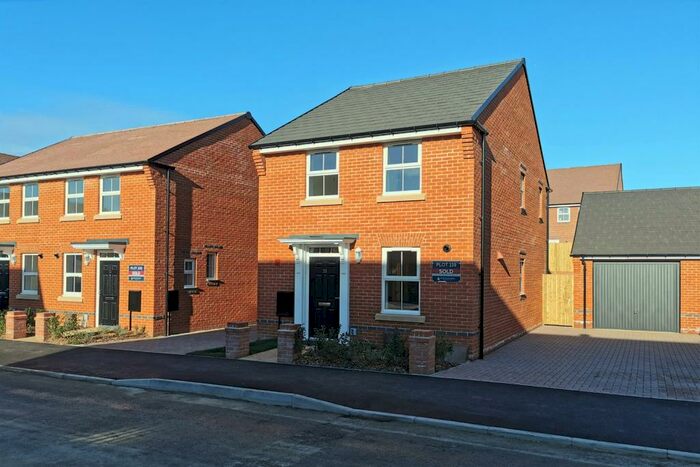 3 Bedroom Detached House To Rent In Shelby Drive, Westhampnett, Chichester, PO18