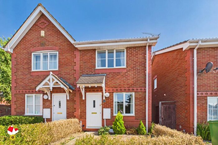 2 Bedroom Semi Detached House To Rent In Vine Way, Tewkesbury, Gloucester, GL20