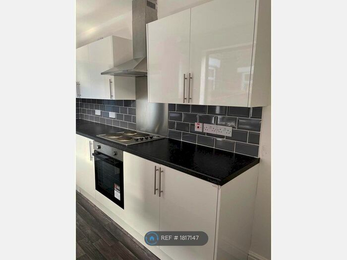 2 Bedroom Terraced House To Rent In Upper Normacot Road, Stoke-On-Trent, ST3