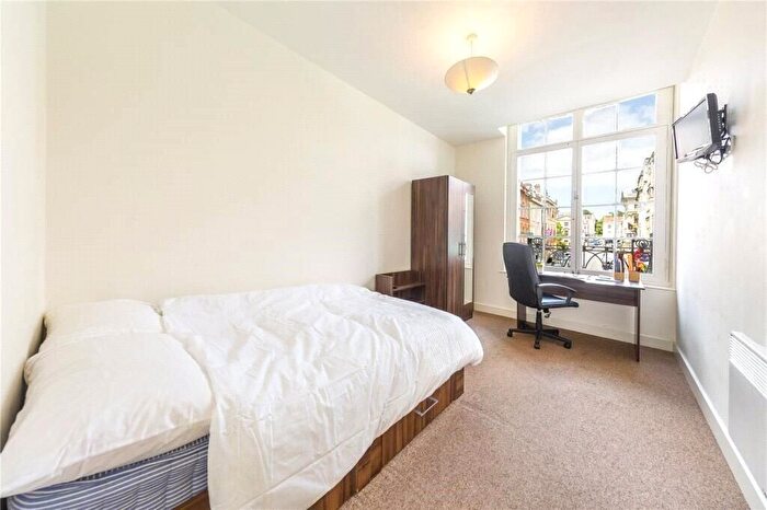 4 Bedroom Flat To Rent In Princess Victoria Street, Bristol, BS8