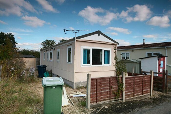 1 Bedroom Park Home For Sale In St. Nicholas Park, Oxford, OX3