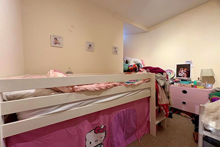 2 Bedroom Flat To Rent In Weymouth, DT4