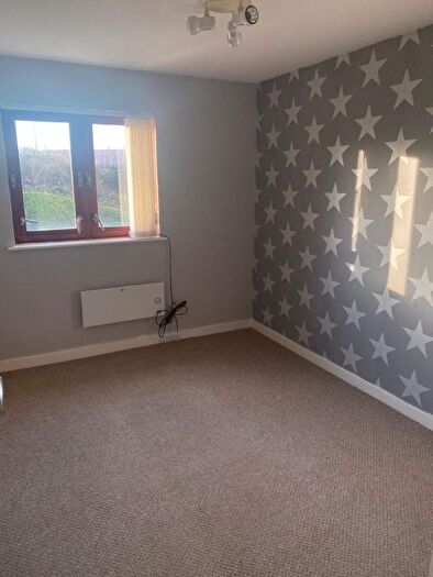 2 Bedroom Flat To Rent In Ashvale Crescent, Springburn, Glasgow, G21