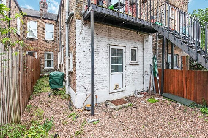2 Bedroom Apartment To Rent In George Lane, London, SE13