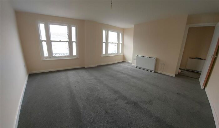 2 Bedroom Apartment To Rent In St. Teilo Street, Pontarddulais, Swansea, SA4