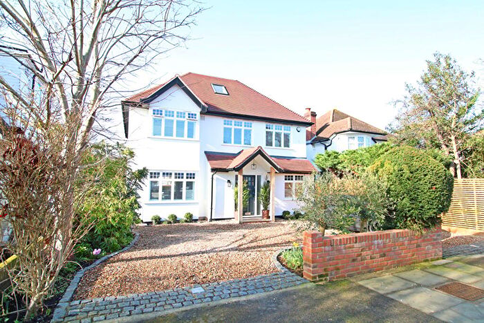 5 Bedroom Detached House For Sale In Malmains Way, Park Langley, Beckenham, BR3