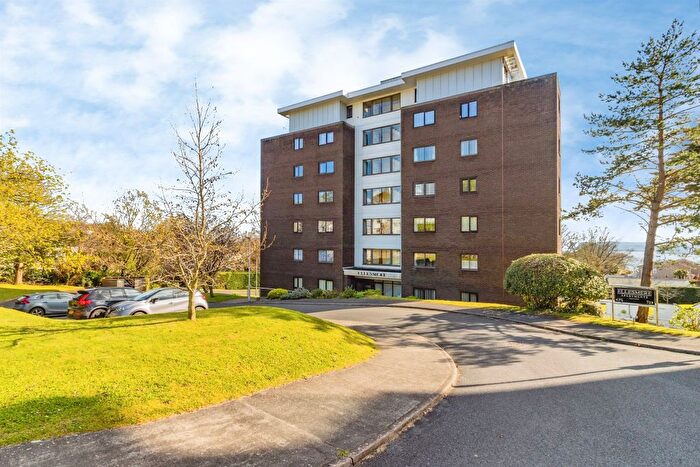 2 Bedroom Flat For Sale In Lower Warberry Road, Torquay, TQ1