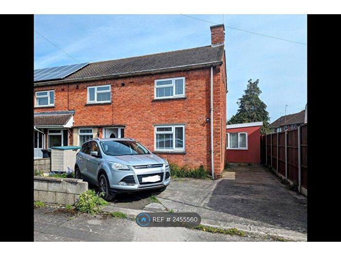 3 Bedroom End Of Terrace House To Rent In Wordsworth Road, Weston-Super-Mare, BS23