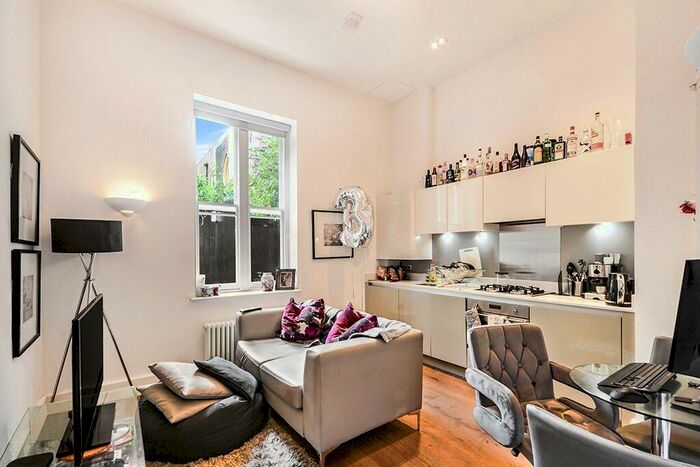 1 Bedroom Apartment To Rent In Ashmore Road London, SE18