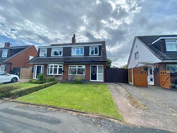 3 Bedroom Semi-Detached House For Sale In Brereton Road, Hartford, CW8
