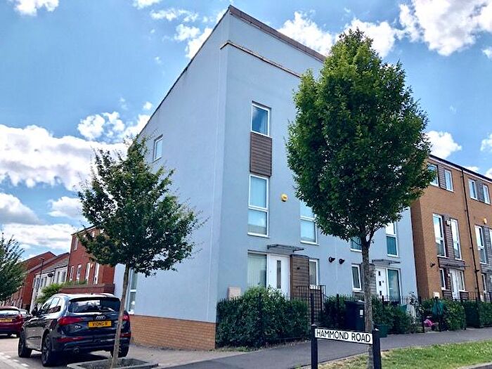 4 Bedroom Property To Rent In Wood Street, Bristol, BS34