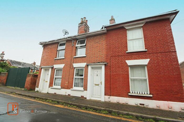 2 Bedroom Terraced House To Rent In Wellington Street, Brightlingsea, Essex, CO7
