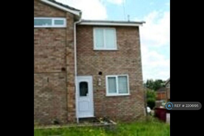 1 Bedroom Maisonette To Rent In Harlech Avenue, Caversham, Reading, RG4
