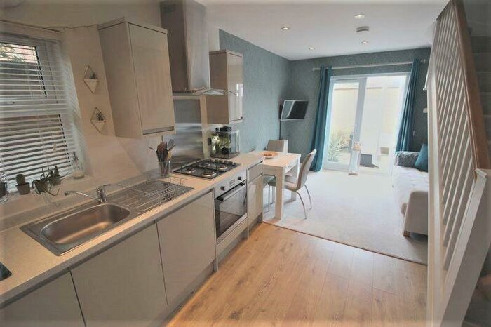 1 Bedroom House To Rent In One Bedroom House, Prospect Place, Old Town, SN1