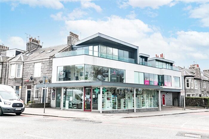 2 Bedroom Flat To Rent In King Street, Aberdeen, AB24