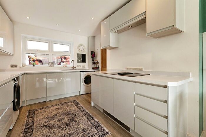 4 Bedroom Detached House For Sale In Willowbank, Coulby Newham, Middlesbrough, TS8