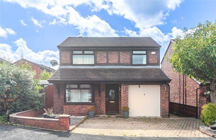 3 Bedroom Detached House For Sale In Crossfield Close, Shaw, Oldham, Greater Manchester, OL2