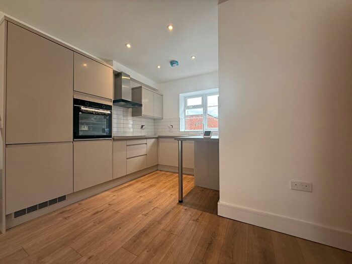 1 Bedroom Flat To Rent In Howardsgate, Welwyn Garden City, AL8