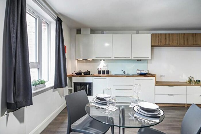 Studio To Rent In St. Johns Road, Leeds, West Yorkshire, LS3