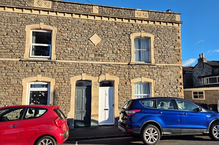 1 Bedroom Apartment For Sale In Melbourne Terrace, Clevedon, North Somerset, BS21