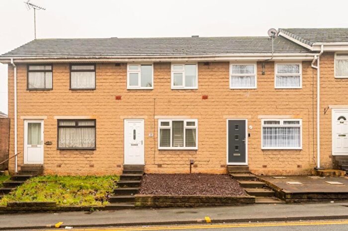3 Bedroom Town House For Sale In Fountain Street, Morley, LS27